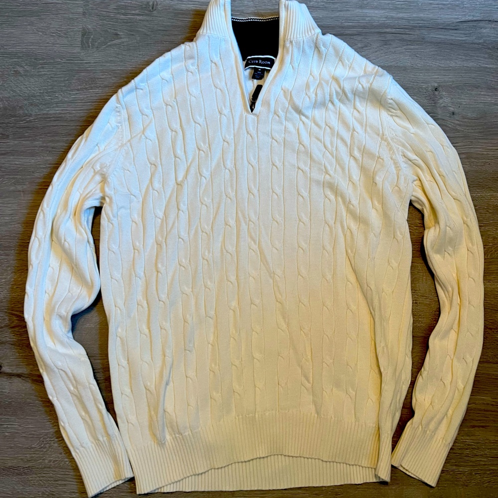 Men’s Club Room sweater size M